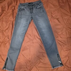 KanCan Gray Ankle Jeans with Zipper Accents